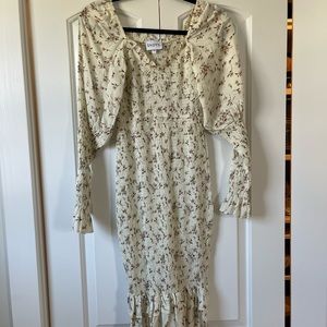 SNDYS Australian cream floral dress NWT